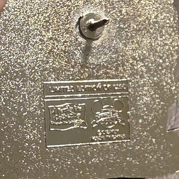 Rare Disney Toy Story Family Aliens pin - Picture 3 of 3